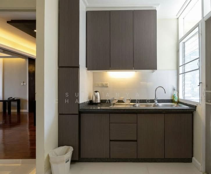 Krystal Court, Bangkok, 23 Soi Sukhumvit 7, Khlongtoei Nua, Watthana, Bangkok, 2 Bedrooms, 166 sqm, Condo For Rent, by Suchanya Champatong, 500241358 - DDproperty.com