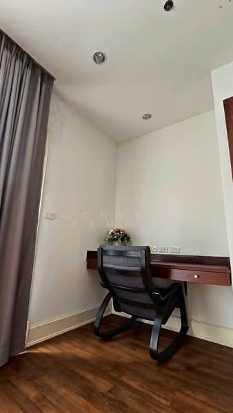 Royal Residence Park, Bangkok, 99 Royal Resident Park Lumphini, Lumphini, Pathum Wan, Bangkok, 5 Bedrooms, 385 sqm, Condo For Rent, by Suchanya Champatong, 500241359 - DDproperty.com