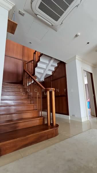 Royal Residence Park, Bangkok, 99 Royal Resident Park Lumphini, Lumphini, Pathum Wan, Bangkok, 5 Bedrooms, 385 sqm, Condo For Rent, by Suchanya Champatong, 500241359 - DDproperty.com