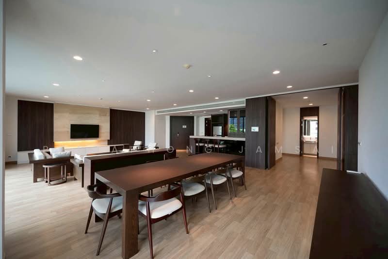 Park Court Sukhumvit 77, Bangkok, T77 Sukhumvit 77, Phra Kanong Nua, Watthana, Bangkok, 4 Bedrooms, 284 sqm, Condo For Sale, by Peeraphong Jamsai, 500241406 - DDproperty.com