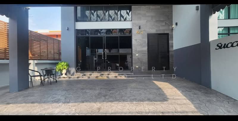 NG314 ให้เช่า Home Office ลาดพร้าว–วังหิน เฟอร์นิเจอร์ครบ พร้อมอยู่ หลังมุม สามารถจดเป็นนิติบุคคลได้, กรุงเทพ, ลาดพร้าว วังหิน, ลาดพร้าว, ลาดพร้าว, กรุงเทพ, 300 ตร.ม., ทาวน์เฮ้าส์ ให้เช่า, โดย NTG Property House Co.,Ltd., 500241487 - DDproperty.com