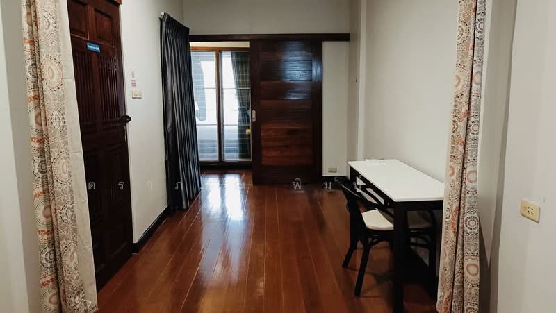 Charoen Nakhon Road, Bangkok, เจริญนคร18, Bang Lam Phu Lang, Khlong San, Bangkok, 2 Bedrooms, 100 sqm, Townhouse For Rent, by จิตราภรณ์ พิมพ์จันทร์, 500241490 - DDproperty.com