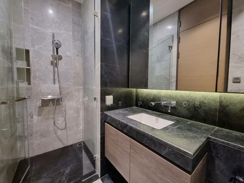 28 Chidlom, Bangkok, 28 Chit Lom Alley, Lumphini, Pathum Wan, Bangkok, 2 Bedrooms, 74 sqm, Condo For Rent, by Sahathat Polrob, 500241498 - DDproperty.com