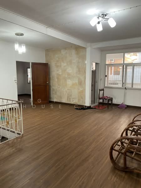 NG318 ให้เช่าบ้านเดี่ยว 2 ชั้น ลาดพร้าว 29 เพียง 200 เมตร ตกแต่งใหม่ จอดรถได้เยอะ, Bangkok, ลาดพร้าว29, Chan Kasem, Chatuchak, Bangkok, 2 Bedrooms, 200 sqm, Single Detached House For Rent, by NTG Property House Co.,Ltd., 500241516 - DDproperty.com