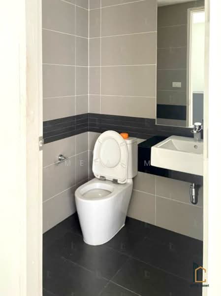 SPACE Ladprao-Mengjai, Bangkok, Pracha Uthit Road (Mengjai), Wang Thonglang, Wang Thonglang, Bangkok, 3 Bedrooms, 220 sqm, Townhouse For Rent, by Metas M, 500241529 - DDproperty.com