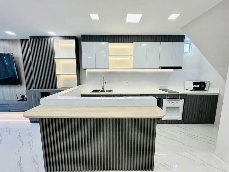 บ้านรัชดา18, Bangkok, Huai Khwang, Huai Khwang, Bangkok, 3 Bedrooms, 300 sqm, Townhouse For Rent, by Thiya​ Chaysabut, 500241542 - DDproperty.com