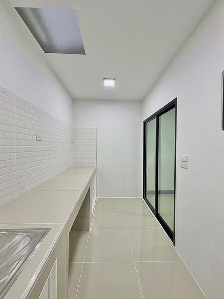 บ้านสวย ทำเลดี แจ้งวัฒนะ ปากเกร็ด #หมู่บ้านชาร์มมิ่ง โฮม ใกล้ Major Hollywood ห้าแยกปากเกร็ด, Nonthaburi, Pak Kret, Pak Kret, Nonthaburi, 2 Bedrooms, 100 sqm, Townhouse For Sale, by บุษบากร (เจี๊ยบ), 500241543 - DDproperty.com