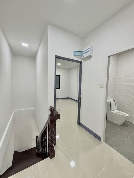 บ้านสวย ทำเลดี แจ้งวัฒนะ ปากเกร็ด #หมู่บ้านชาร์มมิ่ง โฮม ใกล้ Major Hollywood ห้าแยกปากเกร็ด, Nonthaburi, Pak Kret, Pak Kret, Nonthaburi, 2 Bedrooms, 100 sqm, Townhouse For Sale, by บุษบากร (เจี๊ยบ), 500241543 - DDproperty.com