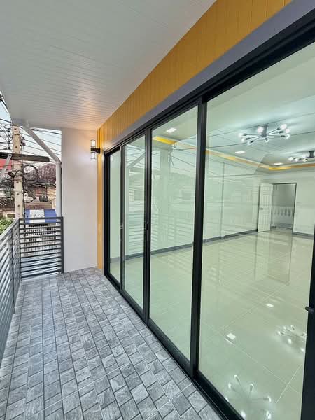 บ้านสวย ทำเลดี แจ้งวัฒนะ ปากเกร็ด #หมู่บ้านชาร์มมิ่ง โฮม ใกล้ Major Hollywood ห้าแยกปากเกร็ด, นนทบุรี, ปากเกร็ด, ปากเกร็ด, นนทบุรี, 100 ตร.ม., ทาวน์เฮ้าส์ ขาย, โดย บุษบากร (เจี๊ยบ), 500241543 - DDproperty.com