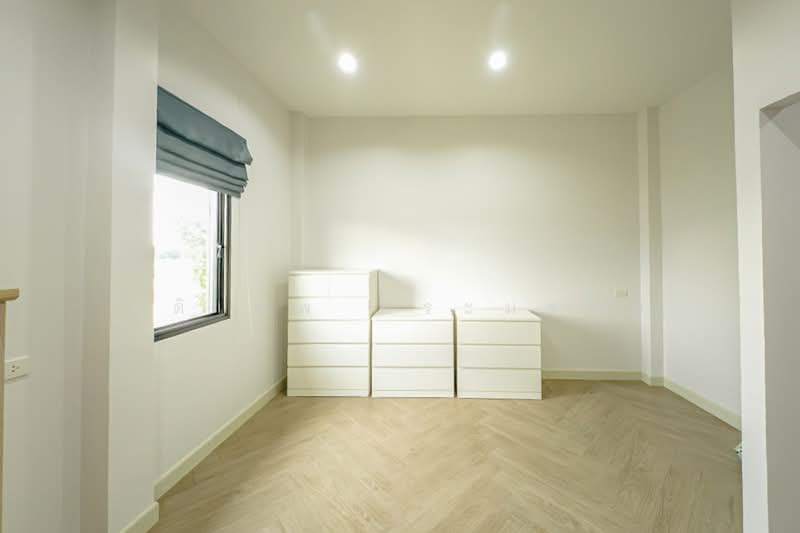 The Elegance Phetkasem 81, Bangkok, Nong Kham, Nong Khaem, Bangkok, 5 Bedrooms, 438 sqm, Single Detached House For Sale, by อดิเทพ ภระมรทัต, 500241545 - DDproperty.com