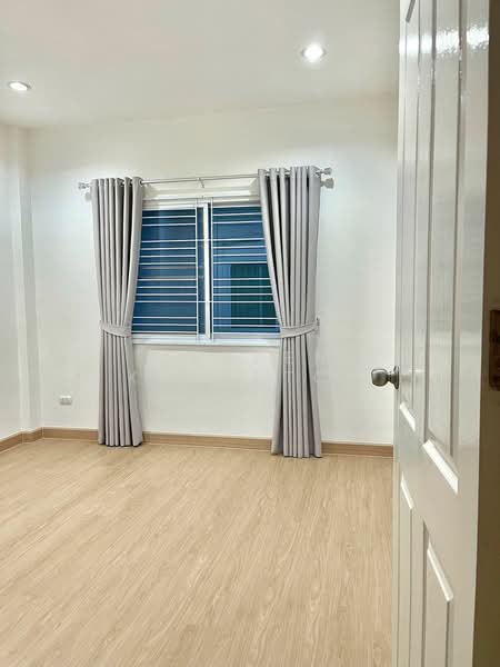 หมู่บ้านเดอะเซ็นทรัล2, ชลบุรี, หนองขาม, ศรีราชา, ชลบุรี, 84 ตร.ม., บ้านเดี่ยว ขาย, โดย Janpen Konpetch, 500241556 - DDproperty.com