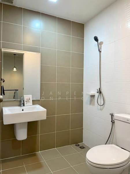 บ้านเครือสหพัฒน์, ชลบุรี, บึง, ศรีราชา, ชลบุรี, 68 ตร.ม., บ้านแฝด ขาย, โดย Janpen Konpetch, 500241562 - DDproperty.com