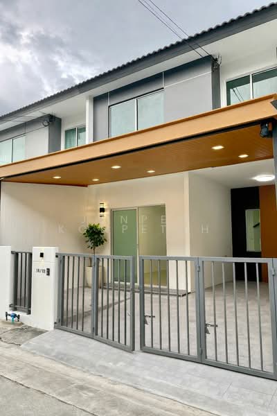 บ้านเครือสหพัฒน์, Chon Buri (Pattaya), Bueng, Si Racha, Chon Buri (Pattaya), 3 Bedrooms, 68 sqm, Semi-Detached House (Twin House) For Sale, by Janpen Konpetch, 500241562 - DDproperty.com