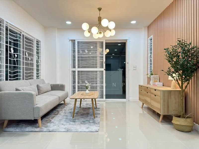 หมู่บ้านเดอะเซ็นทรัล 2 หนองยายบู่-ศรีราชา, Chon Buri (Pattaya), Surasak, Si Racha, Chon Buri (Pattaya), 3 Bedrooms, 116 sqm, Semi-Detached House (Twin House) For Sale, by Janpen Konpetch, 500241566 - DDproperty.com