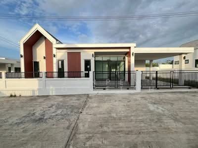 ขาย - บ้านเดี่ยว มือ1 ตรงข้ามอนามัยบึง (ศรีราชา -ชลบุรี), ชลบุรี