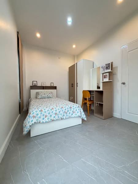 บ้านเดี่ยว มือ1 ตรงข้ามอนามัยบึง (ศรีราชา -ชลบุรี), Chon Buri (Pattaya), Bueng, Si Racha, Chon Buri (Pattaya), 3 Bedrooms, 200 sqm, Single Detached House For Sale, by Janpen Konpetch, 500241570 - DDproperty.com