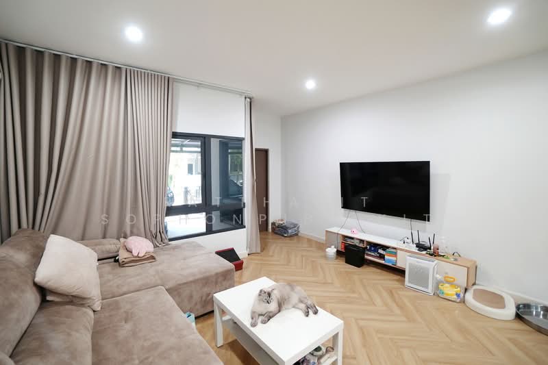 Baan Klang Mueng The Edition Pinklao-Borom 2, Bangkok, Suan Phak Road, Taling Chan, Taling Chan, Bangkok, 4 Bedrooms, 200 sqm, Townhouse For Sale, by Ratthakit Sophonpibulkit, 500241600 - DDproperty.com