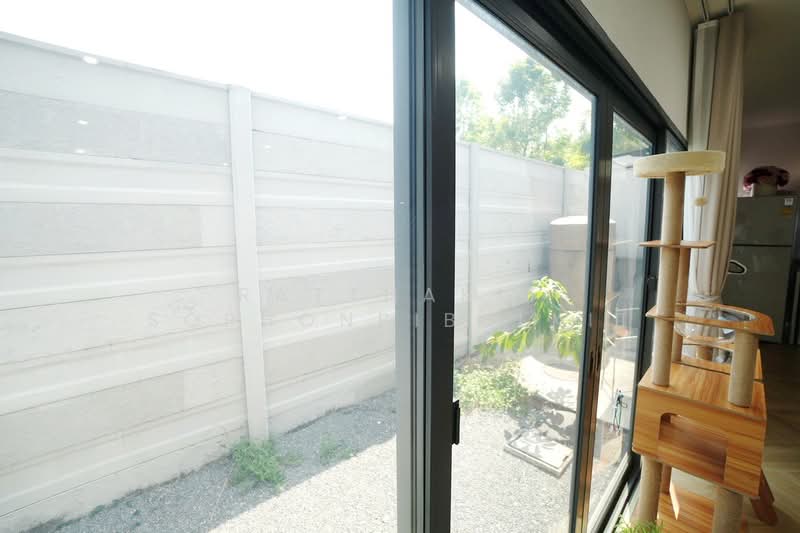 Baan Klang Mueng The Edition Pinklao-Borom 2, Bangkok, Suan Phak Road, Taling Chan, Taling Chan, Bangkok, 4 Bedrooms, 200 sqm, Townhouse For Sale, by Ratthakit Sophonpibulkit, 500241600 - DDproperty.com