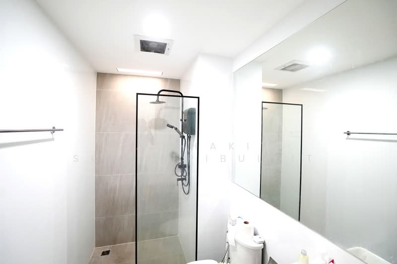 Baan Klang Mueng The Edition Pinklao-Borom 2, Bangkok, Suan Phak Road, Taling Chan, Taling Chan, Bangkok, 4 Bedrooms, 200 sqm, Townhouse For Sale, by Ratthakit Sophonpibulkit, 500241600 - DDproperty.com