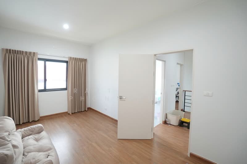 Baan Klang Mueng The Edition Pinklao-Borom 2, Bangkok, Suan Phak Road, Taling Chan, Taling Chan, Bangkok, 4 Bedrooms, 200 sqm, Townhouse For Sale, by Ratthakit Sophonpibulkit, 500241600 - DDproperty.com