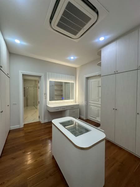 ให้เช่า - Villa Nakarin Onnut-Wongwaen : วิลล่า นครินทร์ อ่อนนุช-วงแหวน, กรุงเทพ