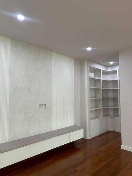 ให้เช่า - Villa Nakarin Onnut-Wongwaen : วิลล่า นครินทร์ อ่อนนุช-วงแหวน, กรุงเทพ