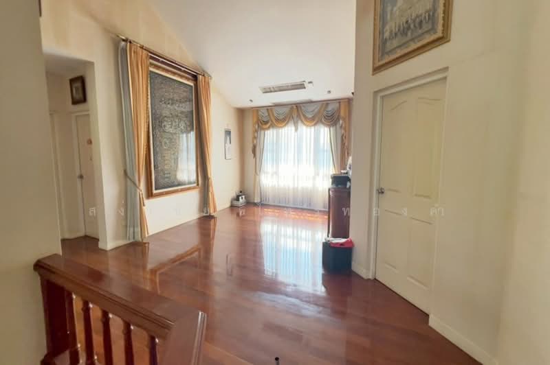 Nantawan Suanluang Rama 9, Bangkok, Chaloem Phra Kiat Rama 9, Soi 62, Dok Mai, Prawet, Bangkok, 5 Bedrooms, 450 sqm, Single Detached House For Sale, by สง่าชัย ไทรทองคำ, 500241657 - DDproperty.com