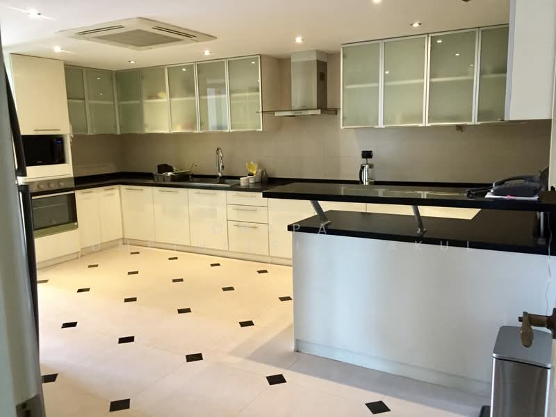 Kallista Mansion, Bangkok, 64 Soi Sukhumvit 11, Khlongtoei Nua, Watthana, Bangkok, 4 Bedrooms, 315 sqm, Condo For Sale, by Orapa Sumetheesirisakul, 500241659 - DDproperty.com