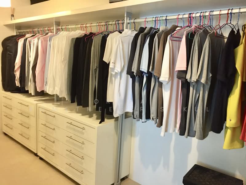 Kallista Mansion, Bangkok, 64 Soi Sukhumvit 11, Khlongtoei Nua, Watthana, Bangkok, 4 Bedrooms, 315 sqm, Condo For Sale, by Orapa Sumetheesirisakul, 500241659 - DDproperty.com