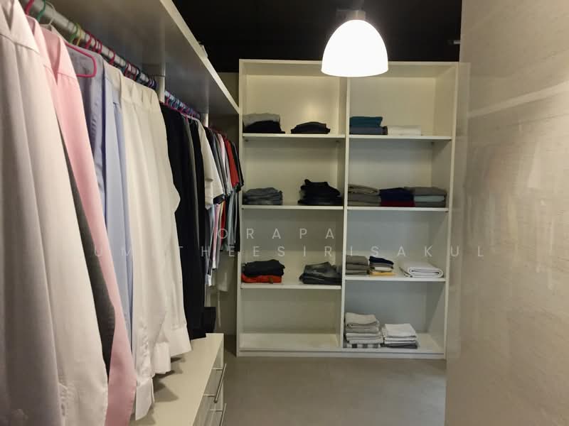 Kallista Mansion, Bangkok, 64 Soi Sukhumvit 11, Khlongtoei Nua, Watthana, Bangkok, 4 Bedrooms, 315 sqm, Condo For Sale, by Orapa Sumetheesirisakul, 500241659 - DDproperty.com