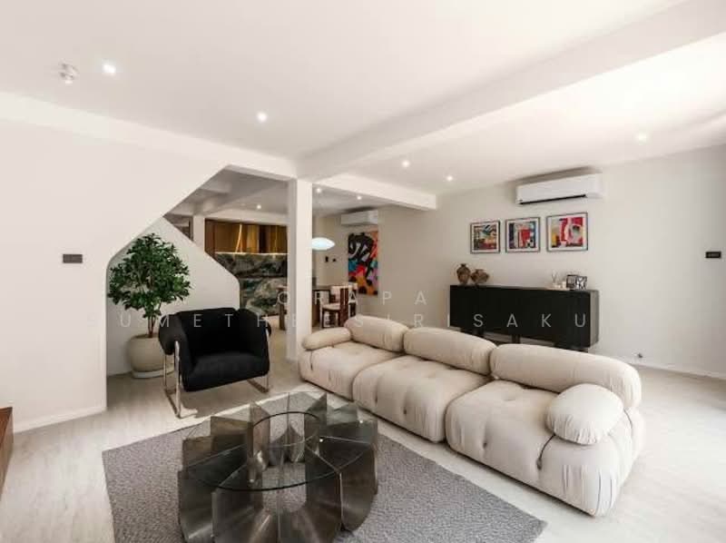 For Sale - 3-BR House, Bangkok