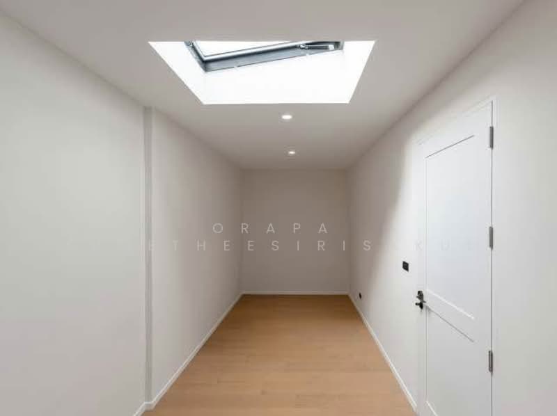 บ้าน 3-ห้องนอน, กรุงเทพ, ทุ่งวัดดอน, สาทร, กรุงเทพ, 205 ตร.ม., บ้านเดี่ยว ขาย, โดย Orapa Sumetheesirisakul, 500241663 - DDproperty.com