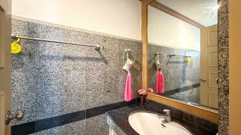 Tararom Ramkhamhaeng 150 : ธารารมณ์ รามคำแหง 150, กรุงเทพ, ซอย รามคำแหง 150, สะพานสูง, สะพานสูง, กรุงเทพ, 160 ตร.ม., บ้านเดี่ยว ขาย, โดย คุณ ชิดชนก ( ฝัน ), 500241675 - DDproperty.com