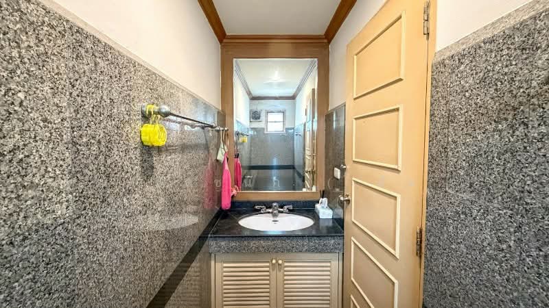 Tararom Ramkhamhaeng 150, Bangkok, Soi Ramkhamhaeng 150, Saphan Sung, Saphan Sung, Bangkok, 4 Bedrooms, 160 sqm, Single Detached House For Sale, by คุณ ชิดชนก ( ฝัน ), 500241675 - DDproperty.com