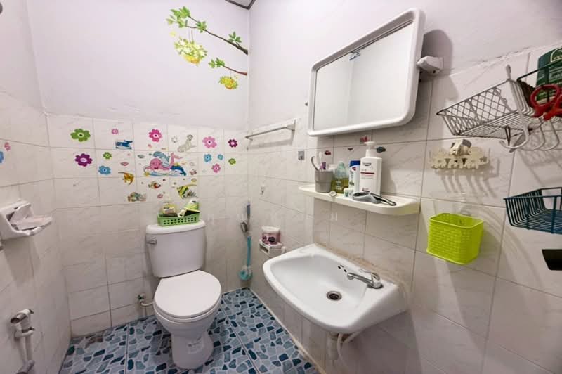 หมู่บ้านศรีเพชร, Bangkok, Nong Kang Plu, Nong Khaem, Bangkok, 3 Bedrooms, 160 sqm, Townhouse For Sale, by คุณหนุ่ม, 500241699 - DDproperty.com