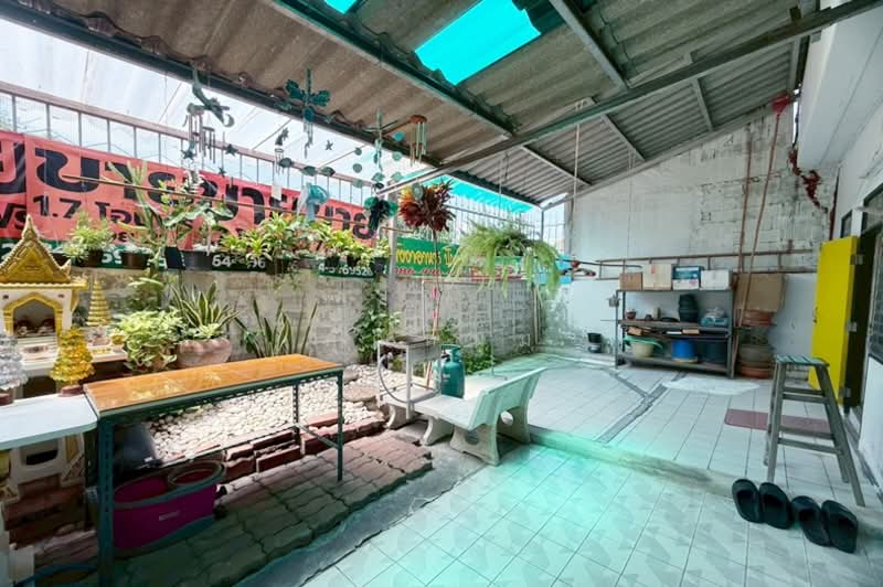 หมู่บ้านศรีเพชร, Bangkok, Nong Kang Plu, Nong Khaem, Bangkok, 3 Bedrooms, 160 sqm, Townhouse For Sale, by คุณหนุ่ม, 500241699 - DDproperty.com