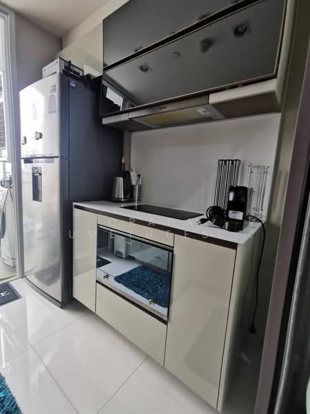 The Room Sathorn, Bangkok, 78 Pan Road, Silom, Bang Rak, Bangkok, 1 Bedroom, 50 sqm, Condo For Sale, by Orapa Sumetheesirisakul, 500241713 - DDproperty.com