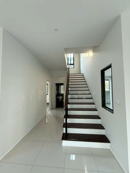 Grand Britania Rama 9-Krungthep Kreetha : แกรนด์ บริทาเนีย พระราม 9-กรุงเทพกรีฑา, กรุงเทพ, ถนนพัฒนาชนบท 3, คลองสองต้นนุ่น, ลาดกระบัง, กรุงเทพ, 185 ตร.ม., บ้านเดี่ยว ขาย, โดย Forty-Six Real Estate Group, 500241716 - DDproperty.com