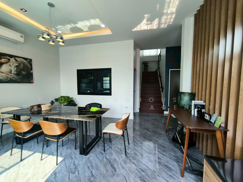 House with pool in Ram 2, Bangkok, Dok Mai, Prawet, Bangkok, 4 Bedrooms, 200 sqm, Single Detached House For Rent, by YTD Land&houses Real Estate Agency, 500241717 - DDproperty.com