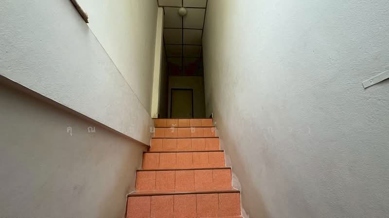 ทาวน์เฮ้าส์ ซอยโกสุมรวมใจ 38 หลังมุม ราคาถูก, Bangkok, โกสุมรวมใจ, Don Mueang, Don Mueang, Bangkok, 2 Bedrooms, 125 sqm, Townhouse For Sale, by คุณ ชัยรัชต์ (กร), 500241754 - DDproperty.com