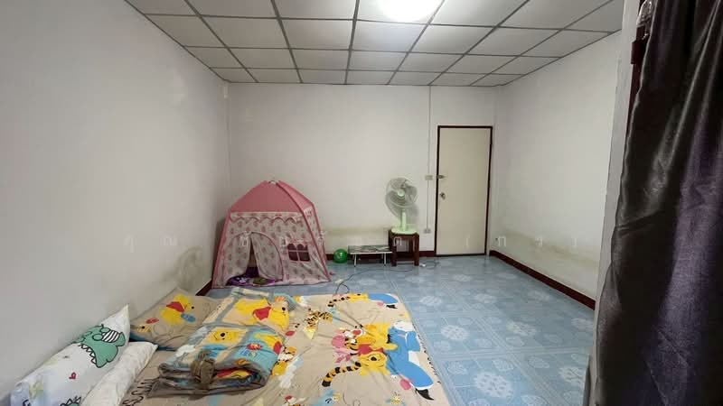 ทาวน์เฮ้าส์ ซอยโกสุมรวมใจ 38 หลังมุม ราคาถูก, Bangkok, โกสุมรวมใจ, Don Mueang, Don Mueang, Bangkok, 2 Bedrooms, 125 sqm, Townhouse For Sale, by คุณ ชัยรัชต์ (กร), 500241754 - DDproperty.com