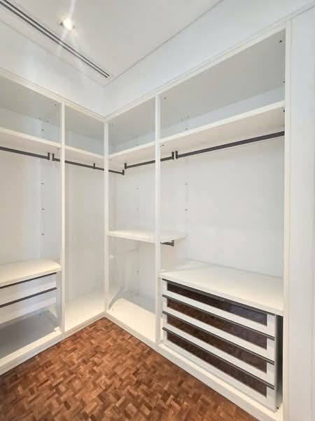 The Ritz-Carlton Residences, Bangkok, 114 Narathiwat Ratchanakarin Road, Silom, Bang Rak, Bangkok, 2 Bedrooms, 205 sqm, Condo For Sale, by Orapa Sumetheesirisakul, 500241769 - DDproperty.com