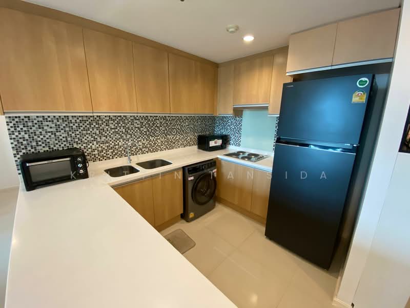 Villa Asoke, Bangkok, 1588 New Petchburi Road, Makkasan, Ratchathewi, Bangkok, 2 Bedrooms, 81 sqm, Condo For Rent, by Krittin Tansida, 500241776 - DDproperty.com