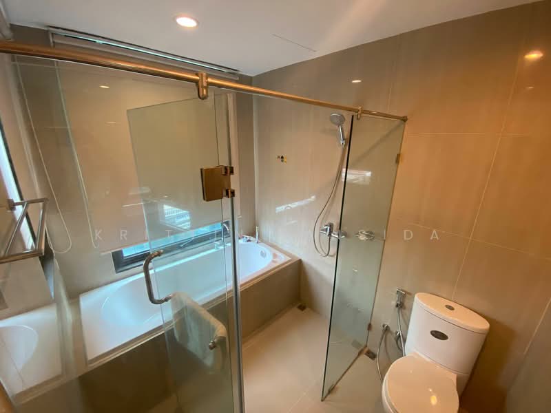 Villa Asoke, Bangkok, 1588 New Petchburi Road, Makkasan, Ratchathewi, Bangkok, 2 Bedrooms, 81 sqm, Condo For Rent, by Krittin Tansida, 500241776 - DDproperty.com