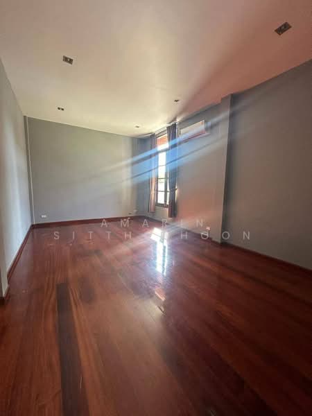 Villa in Srinakarin 38, Bangkok, Nong Bon, Prawet, Bangkok, 5 Bedrooms, 1,000 sqm, Villa For Rent, by Amarin Sitthidhoon, 500241783 - DDproperty.com