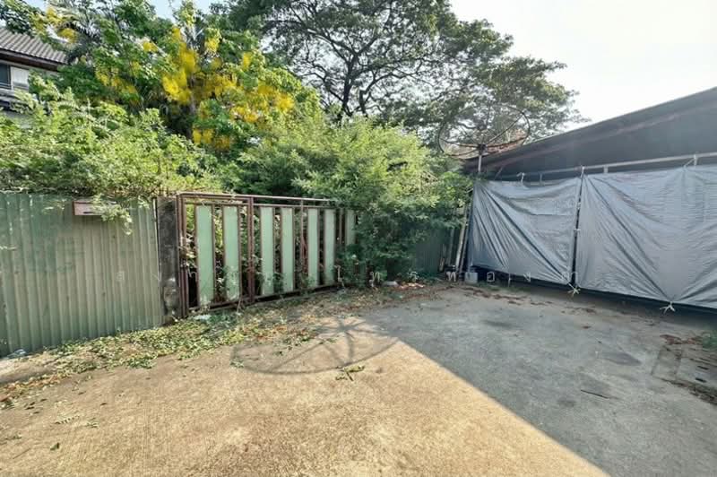 ขาย - ซอยแจ่มเจริญ ถนนนาคนิวาส 16 ถนนประดิษฐ์มนูธรรม 15 แขวงลาดพร้าว เขตบางกะปิ กทม.10240, กรุงเทพ