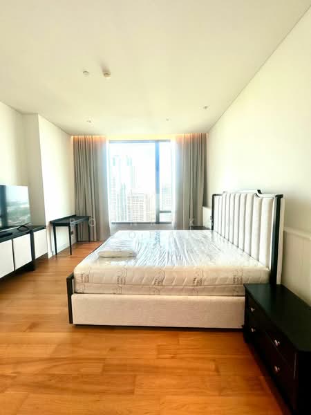Sindhorn Residence, Bangkok, 54 Soi Ton Son, Lumphini, Pathum Wan, Bangkok, 3 Bedrooms, 148 sqm, Condo For Rent, by Boonraksa Sopak, 500241806 - DDproperty.com