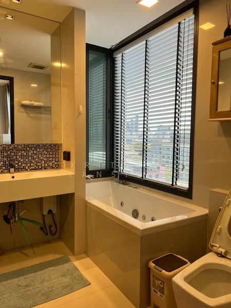Rhythm Sukhumvit 44/1, Bangkok, Sukhumvit Road, Phra Kanong, Khlong Toei, Bangkok, 1 Bedroom, 48 sqm, Condo For Rent, by Krittin Tansida, 500241820 - DDproperty.com