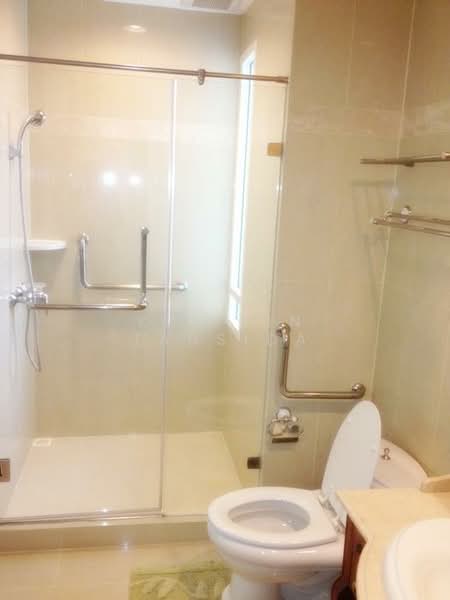 The Bangkok Sukhumvit 43, Bangkok, Soi Sukhumvit 43, Khlong Tan Nua, Watthana, Bangkok, 2 Bedrooms, 118 sqm, Condo For Rent, by Krittin Tansida, 500241889 - DDproperty.com