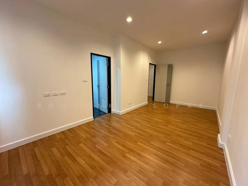 undefined, Bangkok, Lat Phrao, Lat Phrao, Bangkok, 3 Bedrooms, 293 sqm, Townhouse For Rent, by Boonraksa Sopak, 500241892 - DDproperty.com